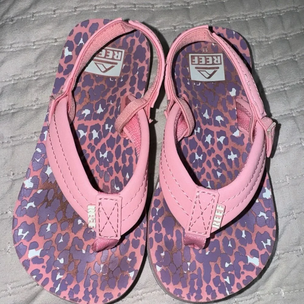 REEF Youth Back Strap Sandals , Kids 11‎ Pink And Purple Cheetah